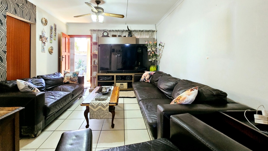 3 Bedroom Property for Sale in Langenhovenpark Free State